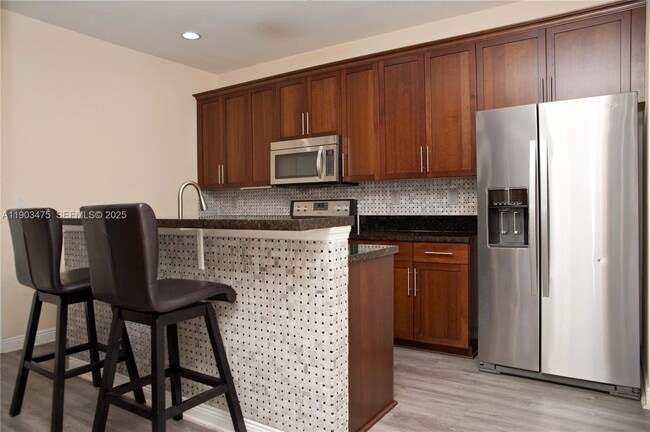 Photo - 14620 SW 15th St