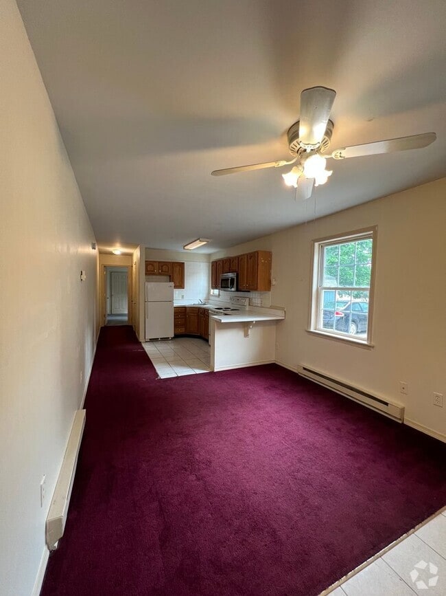 Building Photo - 527 Spruce St Unit Apt 9