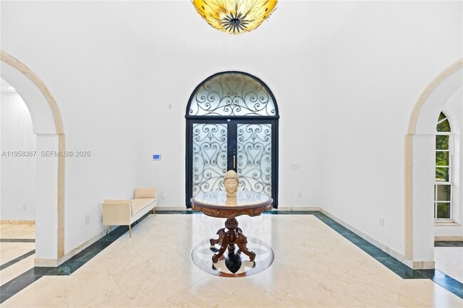 Photo - 12300 Old Cutler Rd