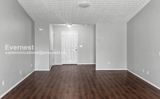 Photo - 3 Bed, 2 Bath Home with Garage / Pet-Friendly / Available Now!