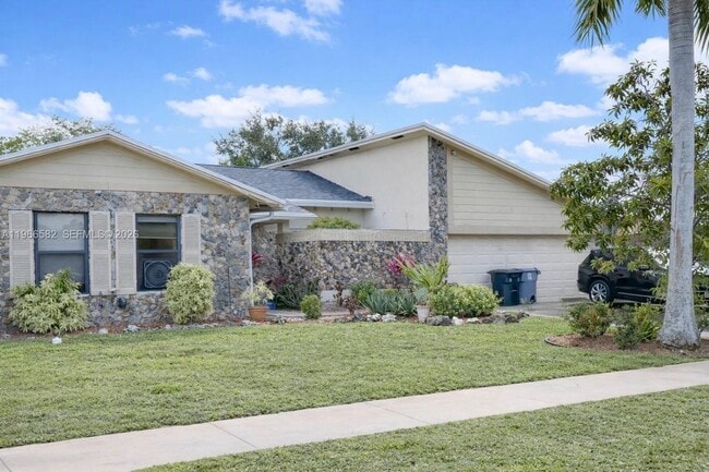 Building Photo - 20888 Sugarloaf Ln