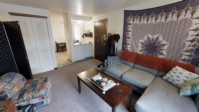 Photo - 353 E 13th Ave