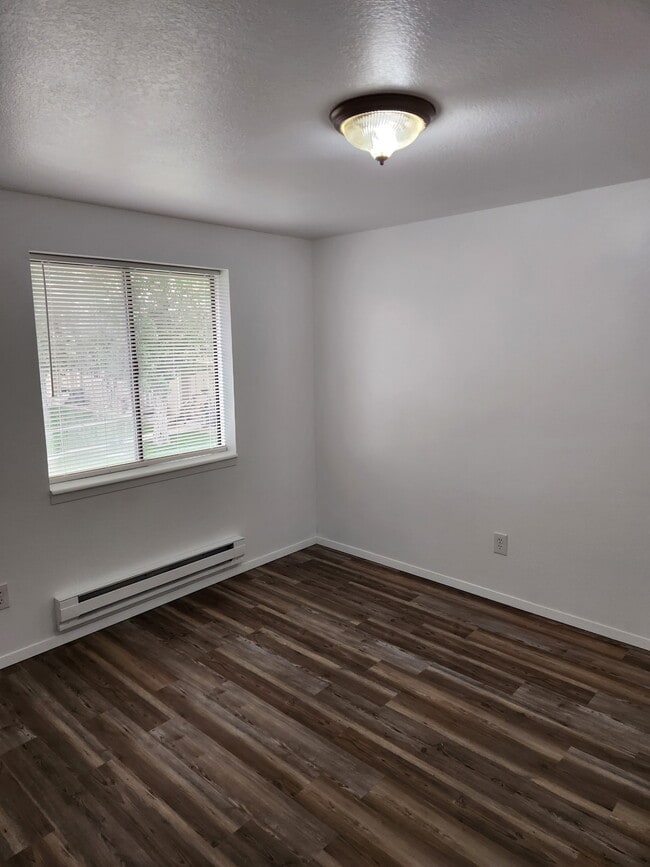 Photo - 849 Moccasin Ln