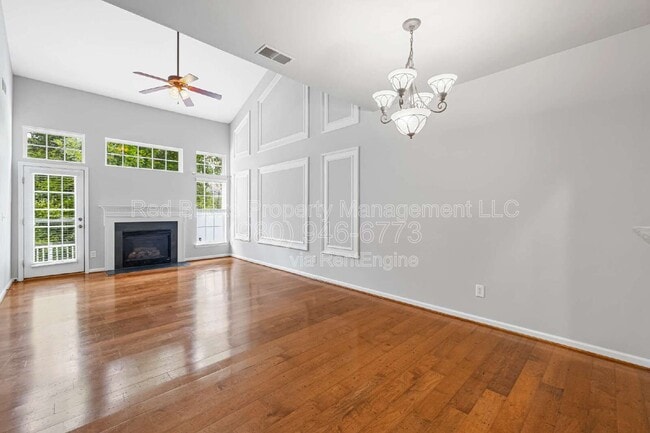 Photo - 9425 Shumacher Ave NW