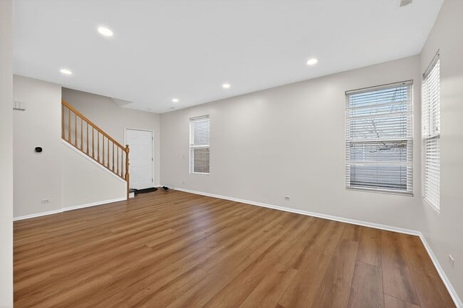 Photo - 708 Meadowridge Dr