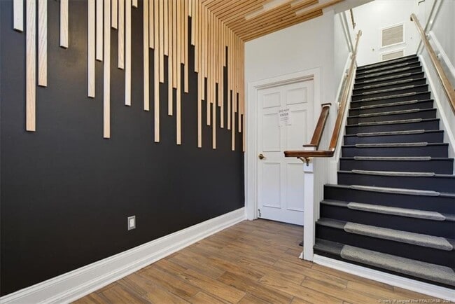 Photo - 123 Anderson St