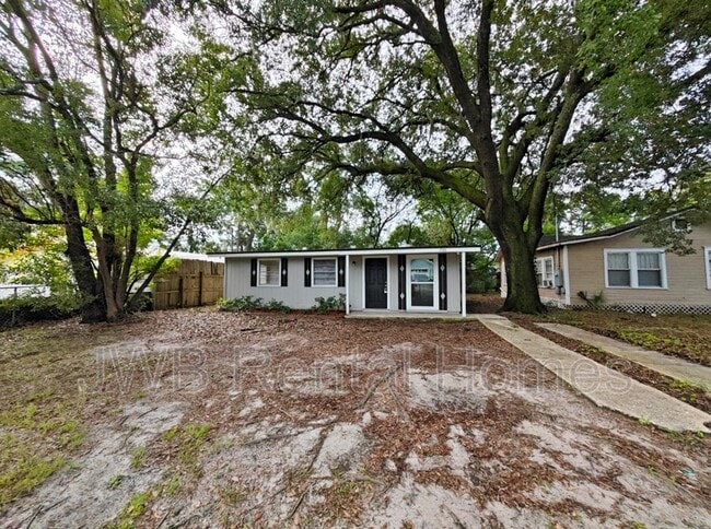 Building Photo - 730 Fernway St Rental