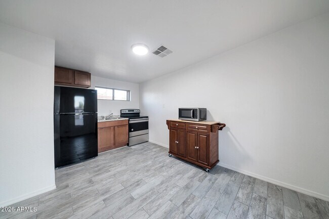 1108 S 33rd Ave Unit 3