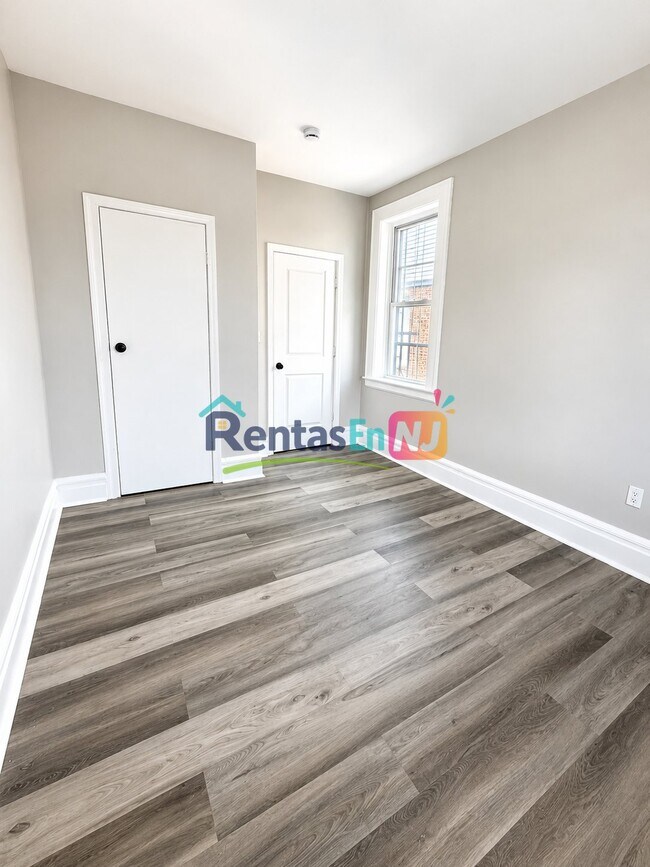 Photo - 380 N 11th St Unidad 5
