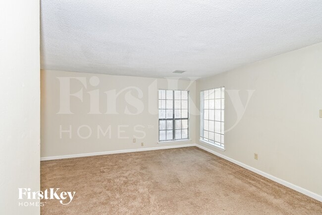 Photo - 2101 Hornsby Cove