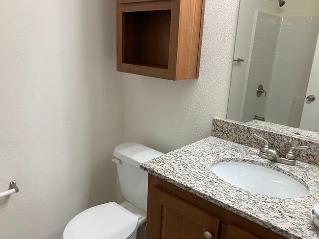 Photo - 702 W McArthur Ave