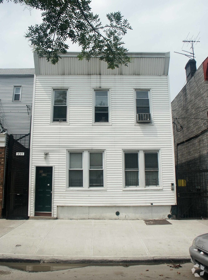 Photo - 539 Van Nest Ave