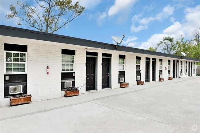 Building Photo - 3714 Dabney St Unit O Rental