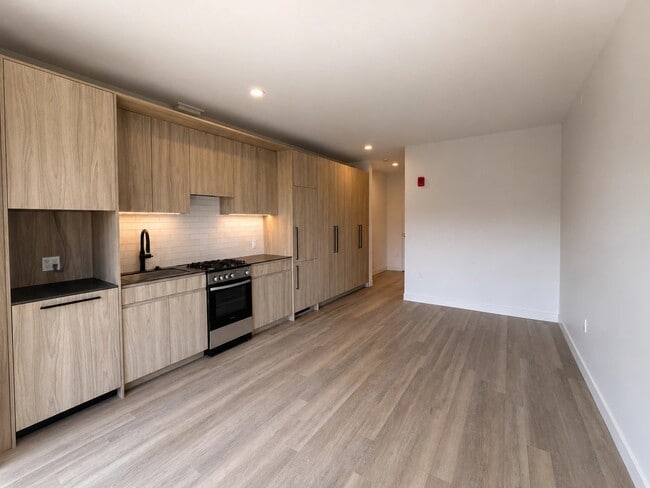 Photo - 230 N Ada St