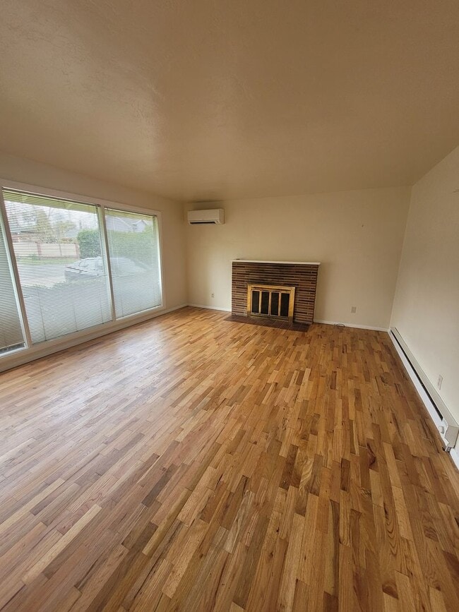 Photo - Charming 3BD/1BA located within walking distance to Friendly/College Hill neighborhood Market of ...