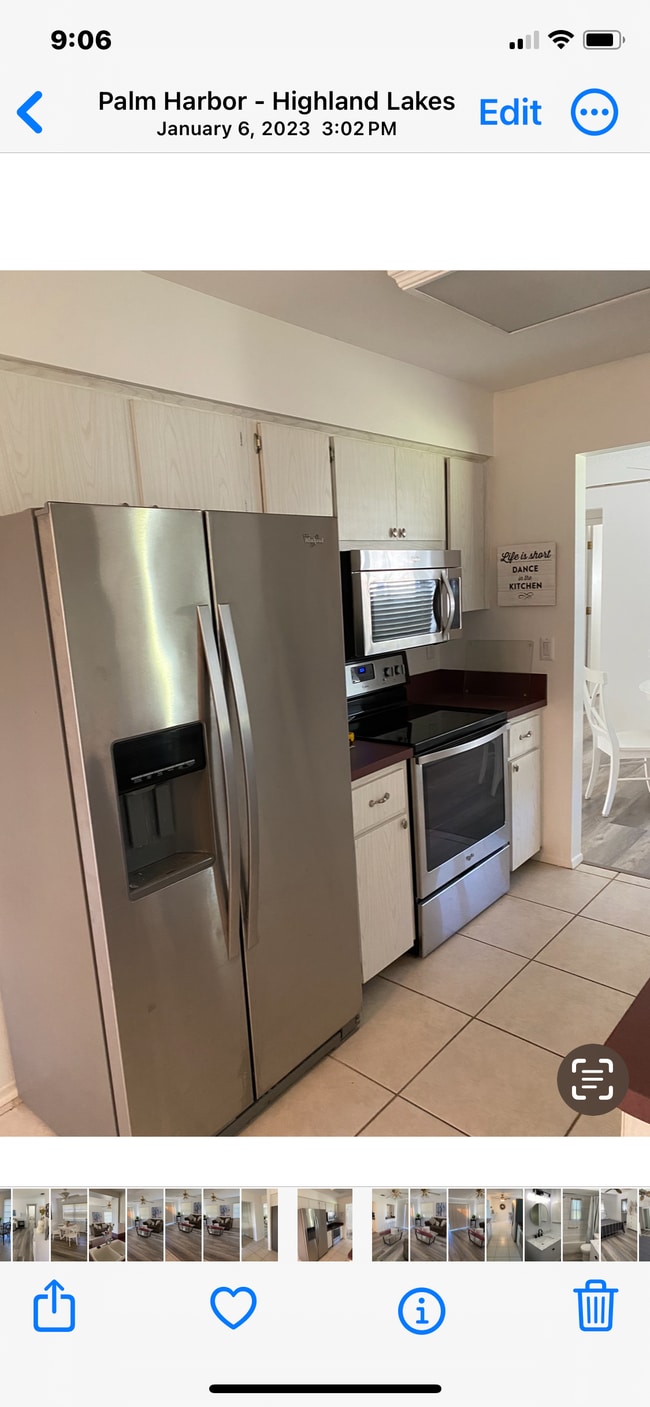 Photo - 1305 Woodstock Dr