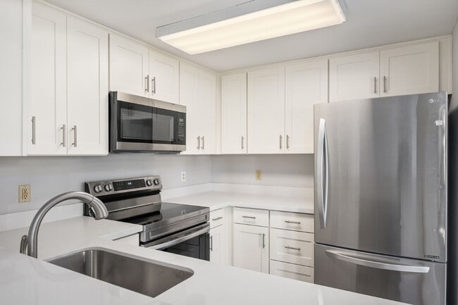 Photo - 2Bd/2Ba Woodinville Condo Unit A303