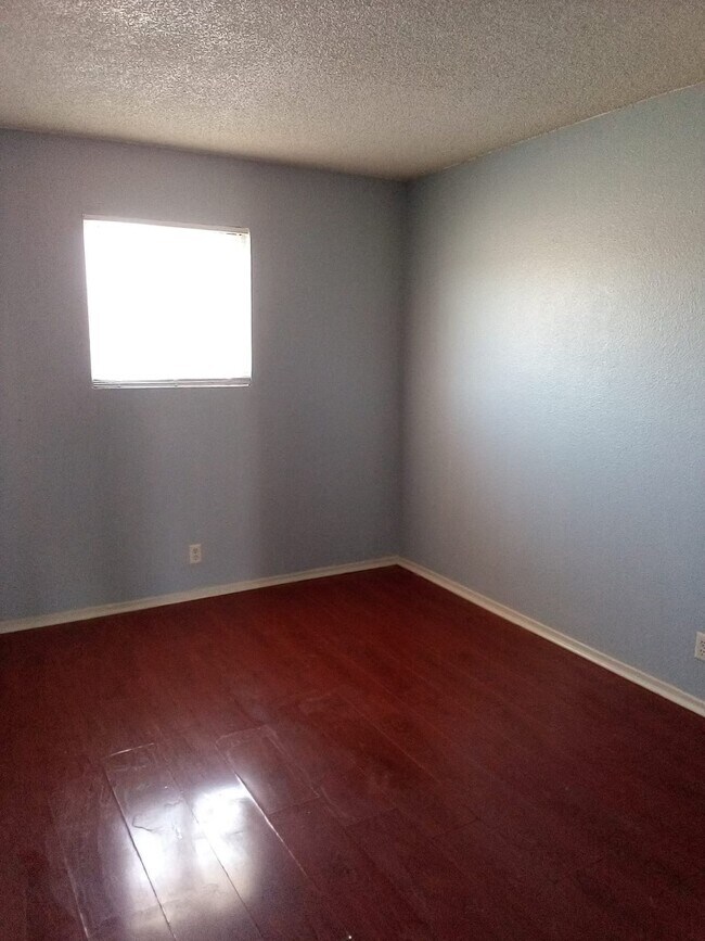 Photo - 202 Kola St Unit 3