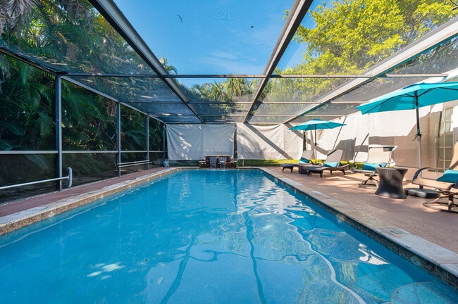 Photo - 4799 NW 5th Ave