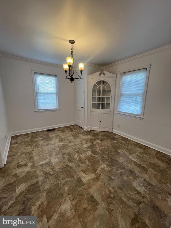 Photo - 2900 Cornwall Rd