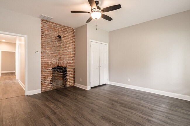 806 Longfield Ave