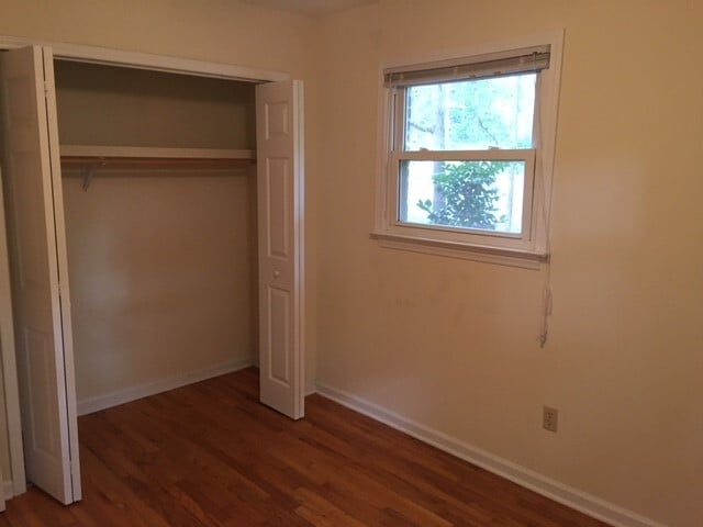 Photo - 216 Lacustrian Ln