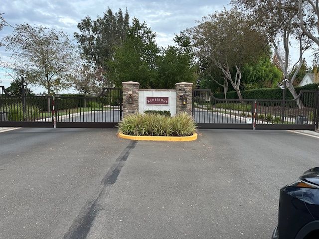 Photo - 2744 Redbridge Rd