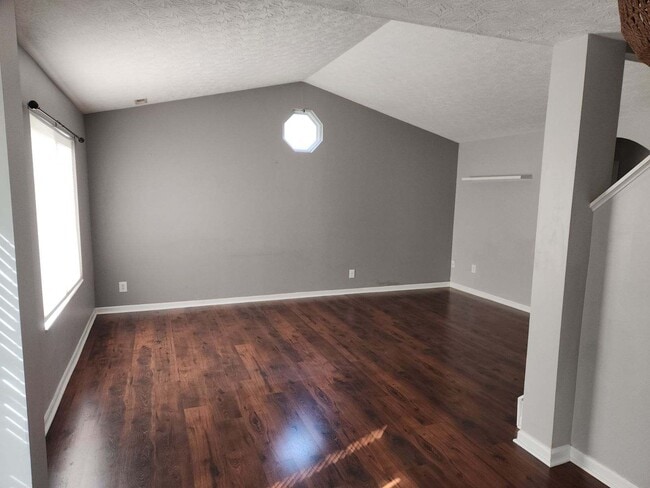 Photo - 3125 Bridlerun Dr