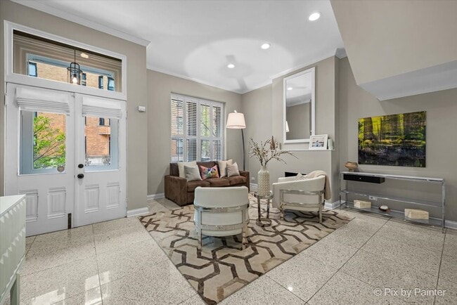 Photo - 1917 N Lincoln Park W Casa