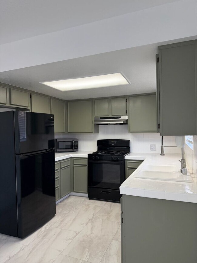 127a S Gateway Blvd Unit A