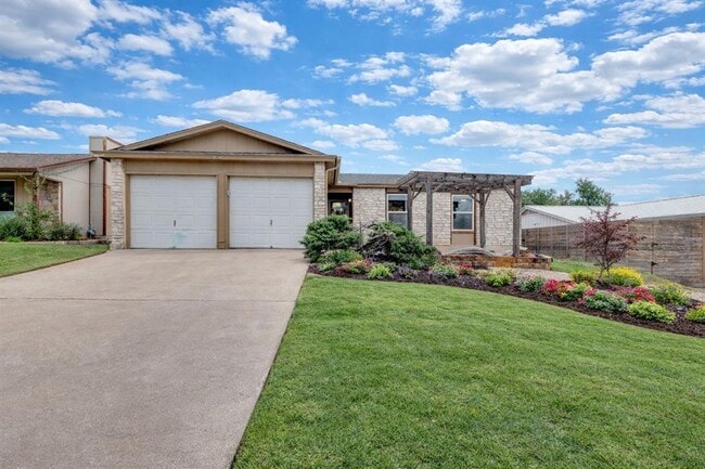 Building Photo - 8314 Gallatin Dr