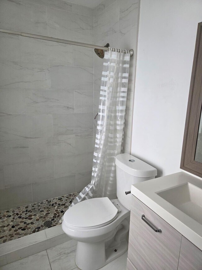 Photo - 18437 Spanish Isles Pl