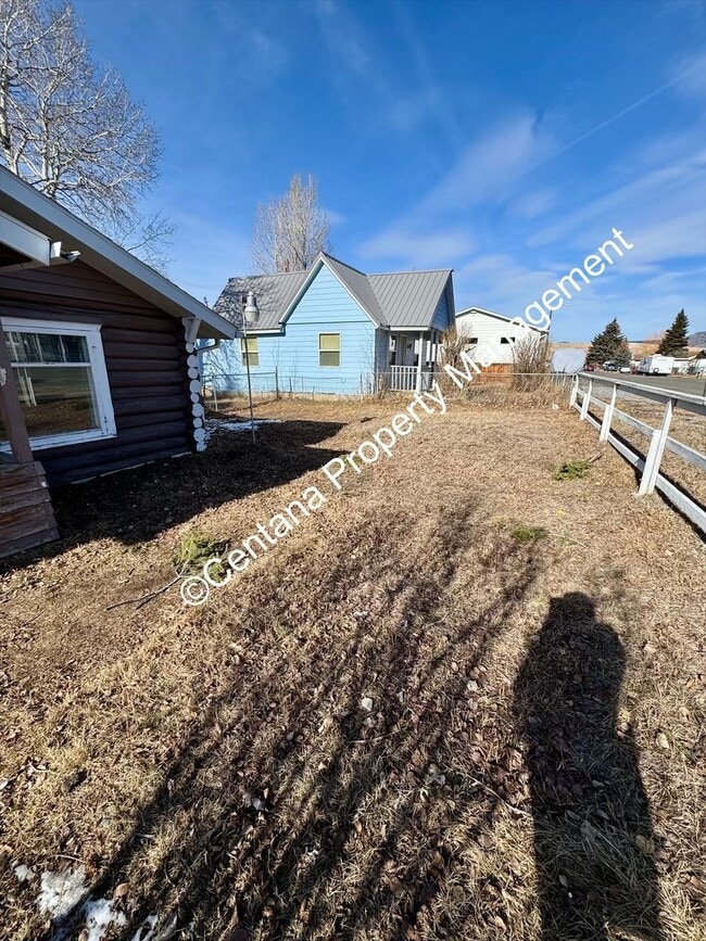 Photo - Two Bed One Bath House on the Flats