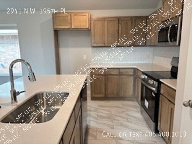 Photo - 2941 NW 195th St