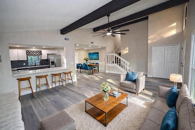 Photo - 5667 Creekwood Dr