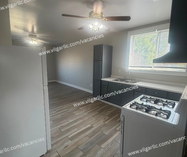 Photo - 3910 Deodar St Unit 2nd floor