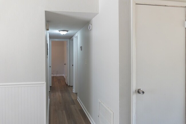 Photo - 1025 Crossing Brook Way