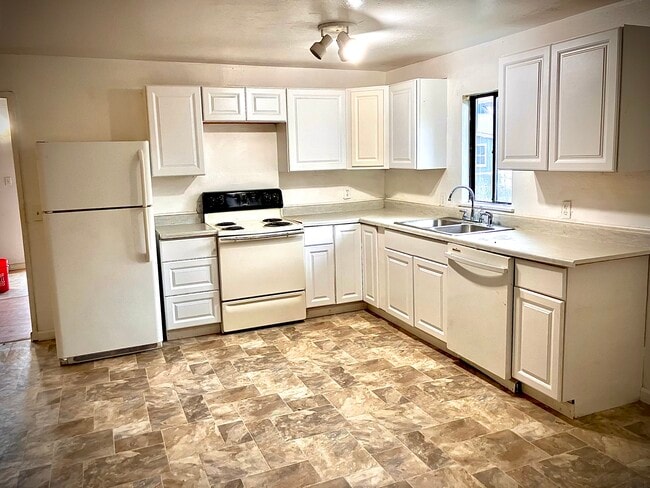 Photo - 1134 Oro Dam Blvd W