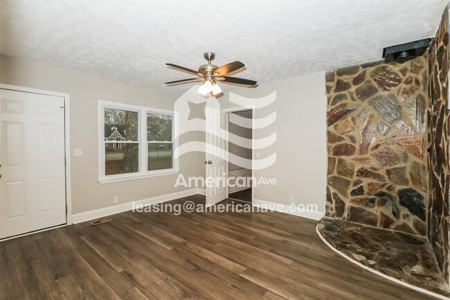 Photo - 4996 West St