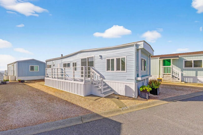 Building Photo - 349 3rd Ave