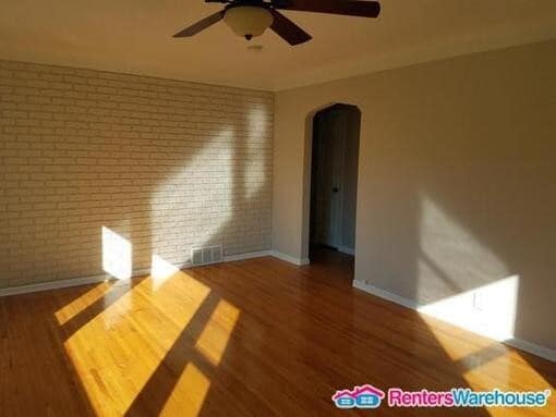 Photo - 161 90th Ln NE