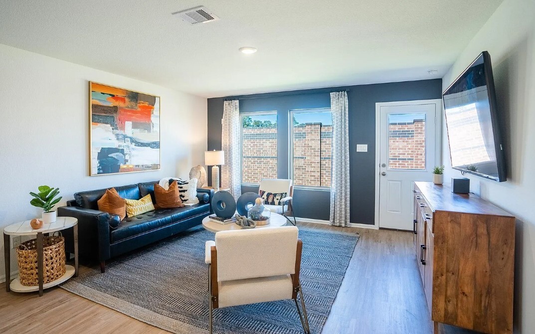 Photo - 430 Southern Magnolia Wy