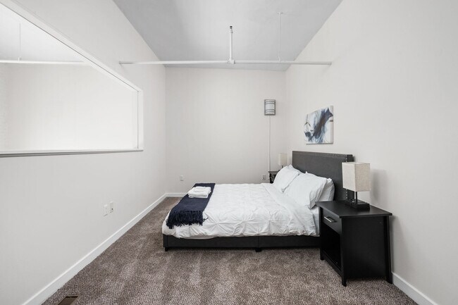 Photo - 50 N Illinois St Unit ID1014423P