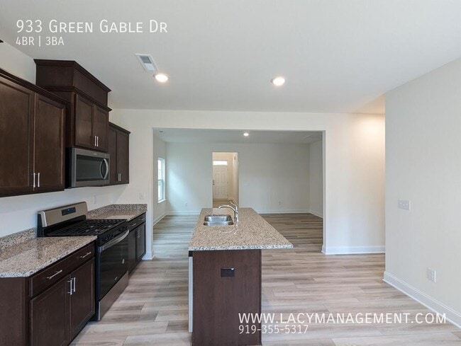 Photo - 933 Green Gable Dr