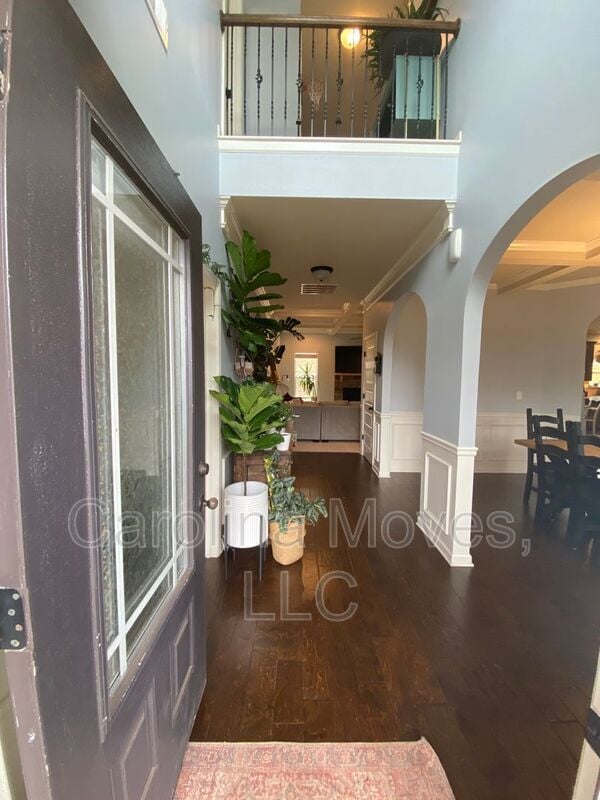 Photo - 229 Lovelace Ct