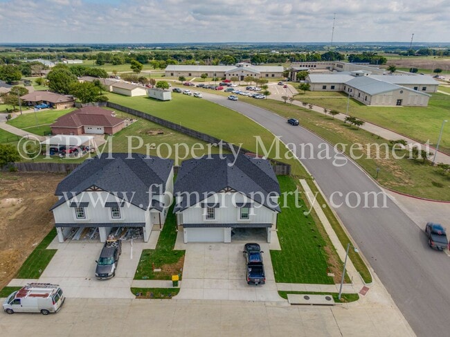 Photo - 924 Cooksey Ct