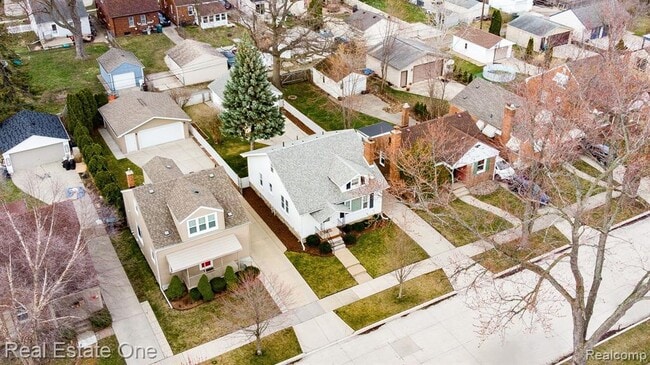 Photo - 23128 Olmstead St