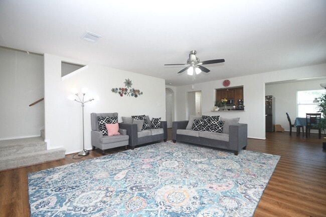 Building Photo - 2110 Dolan Hills Ct