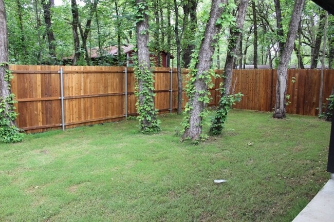 Photo - Beautiful 3 Bedroom / 2 Bath Home with Garage & Fenced Yard