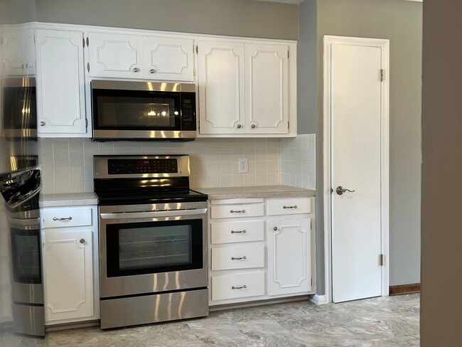 Photo - Great 3 Bedroom!!